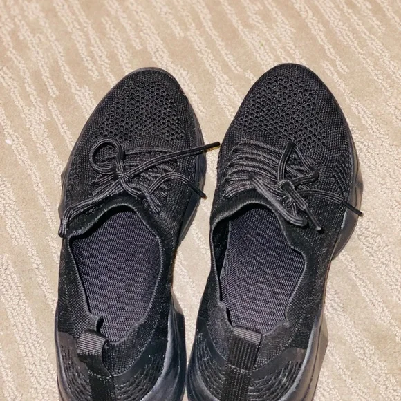 🆕Lightweight black running sneakers - Picture 8 of 10
